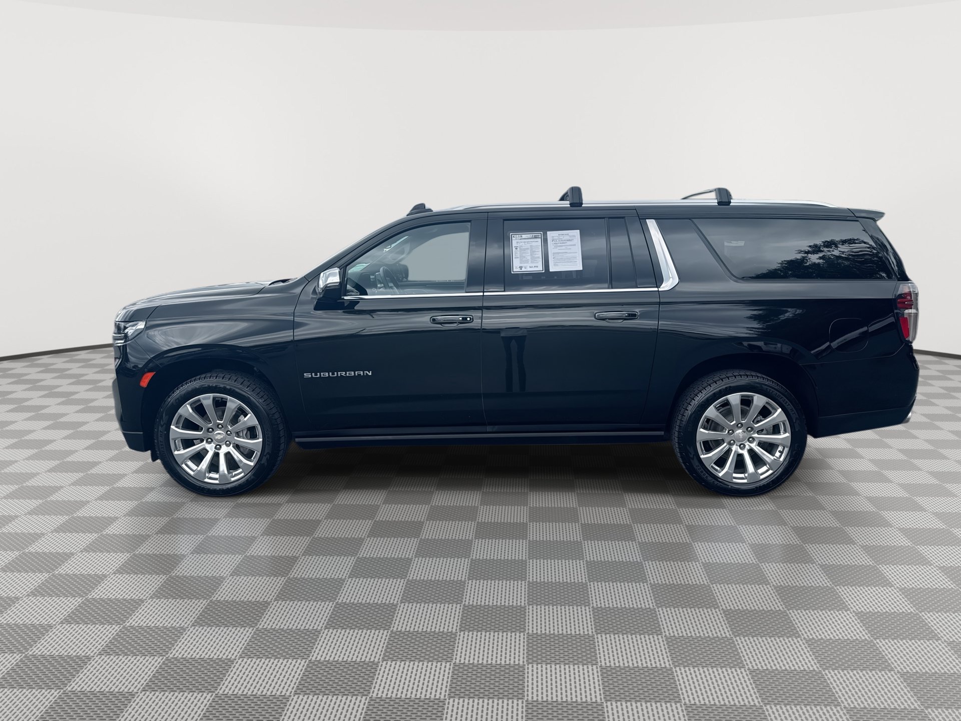 Certified 2024 Chevrolet Suburban Premier AWD/4WD image 5