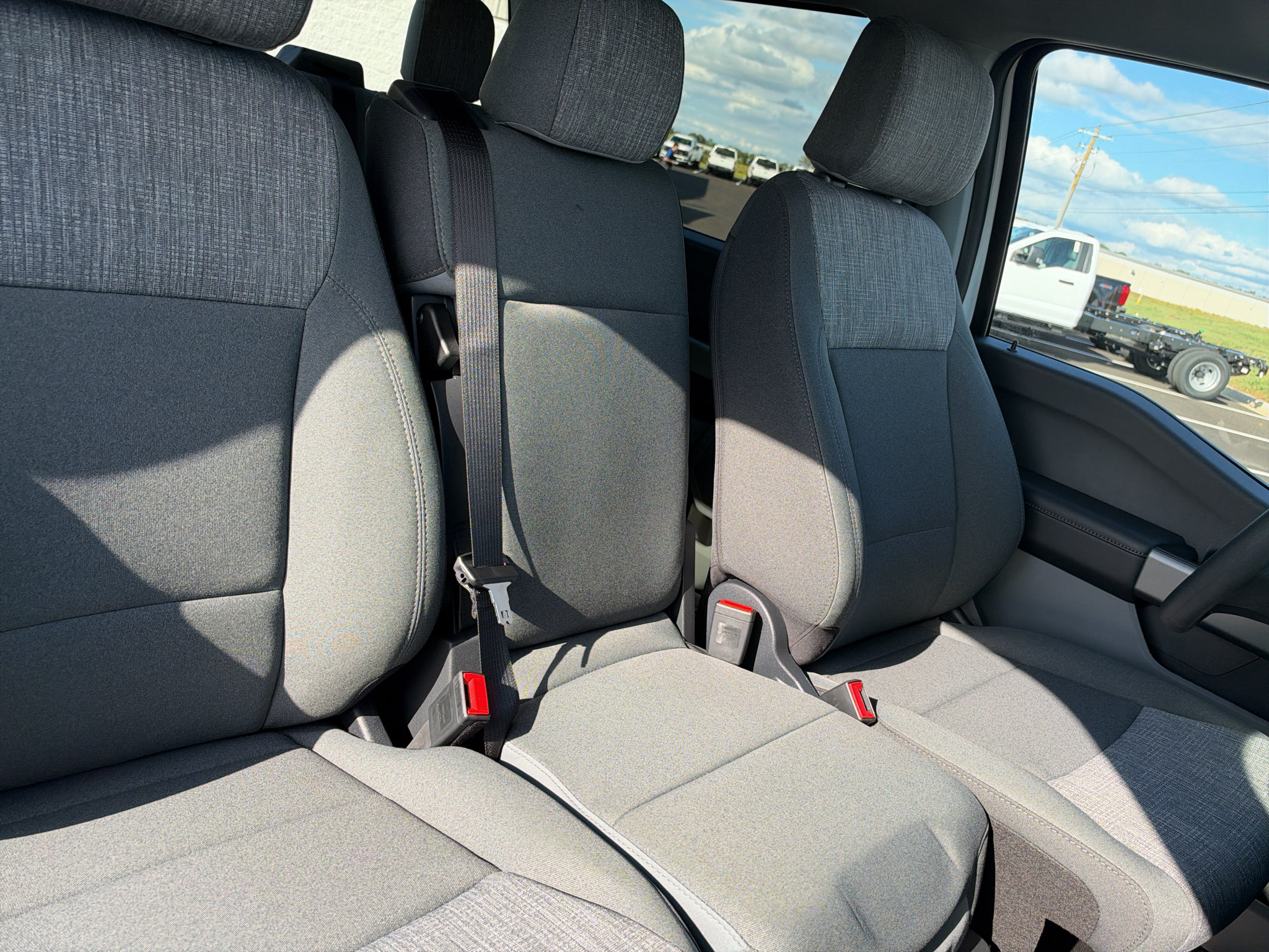 New 2027 Ford F250 XLT AWD/4WD image 17