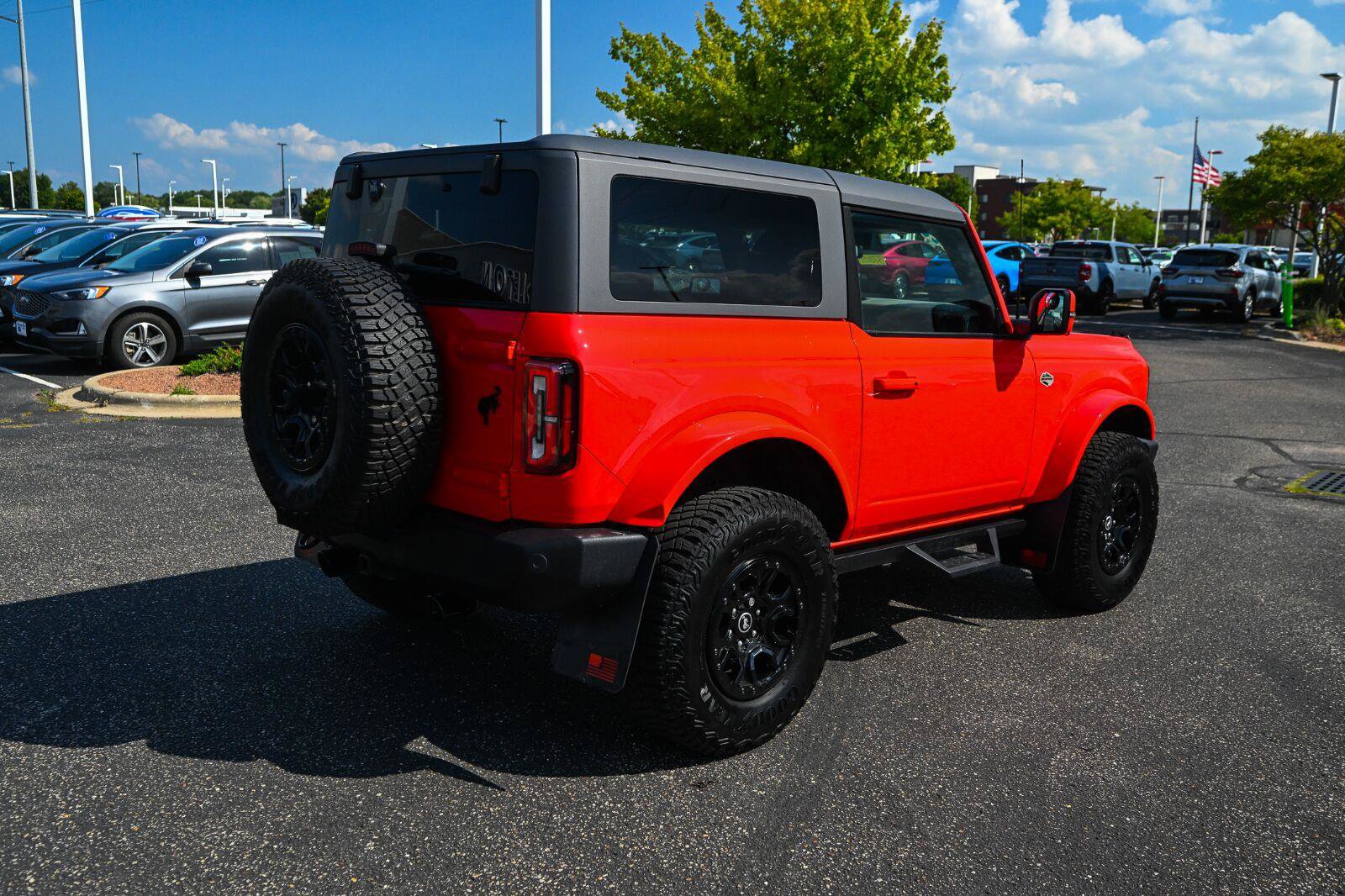 Certified 2021 Ford Bronco Wildtrak AWD/4WD image 5