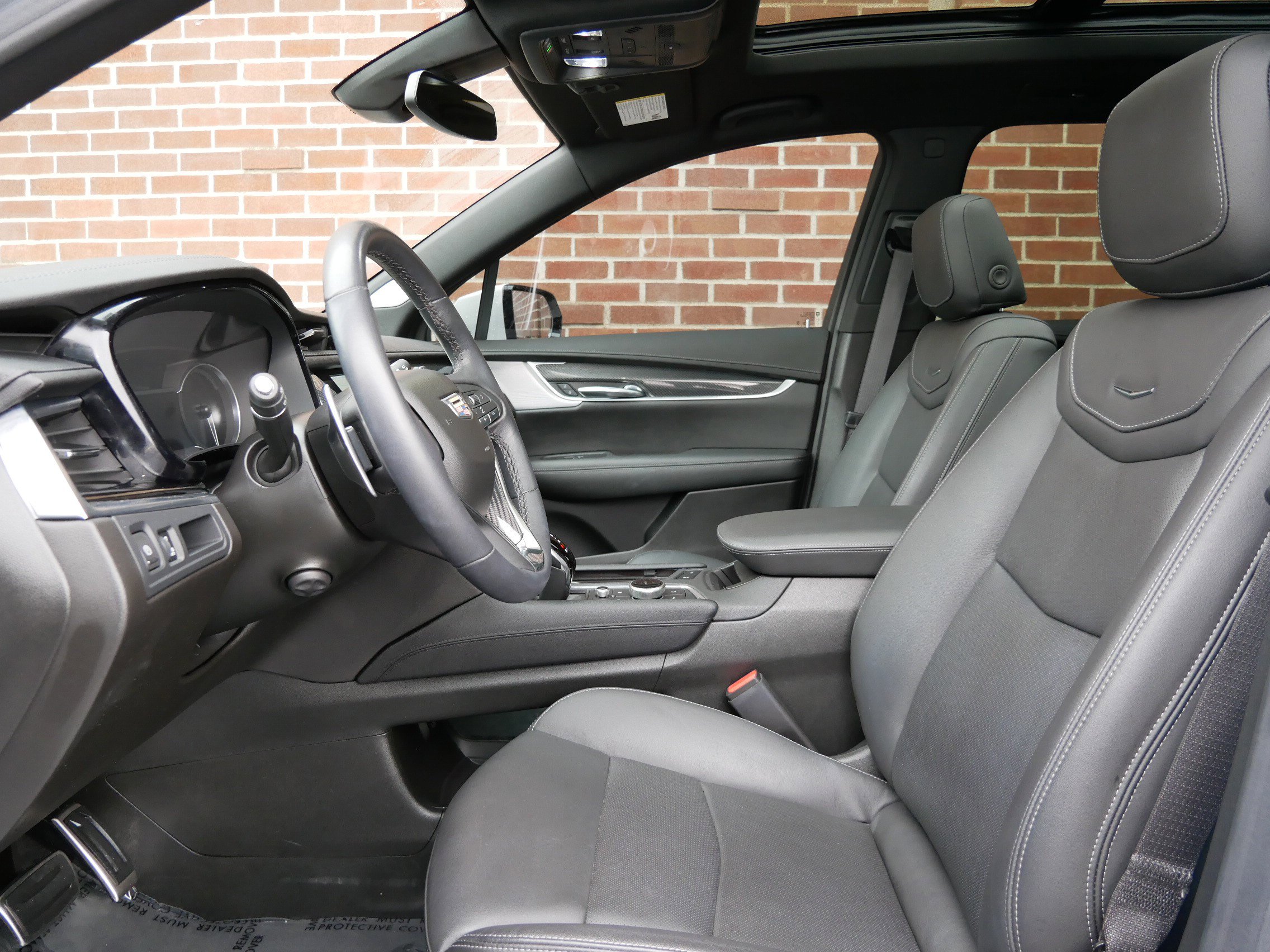 Certified 2024 Cadillac XT6 Sport w/ LPO, Floor Liner Package image 6