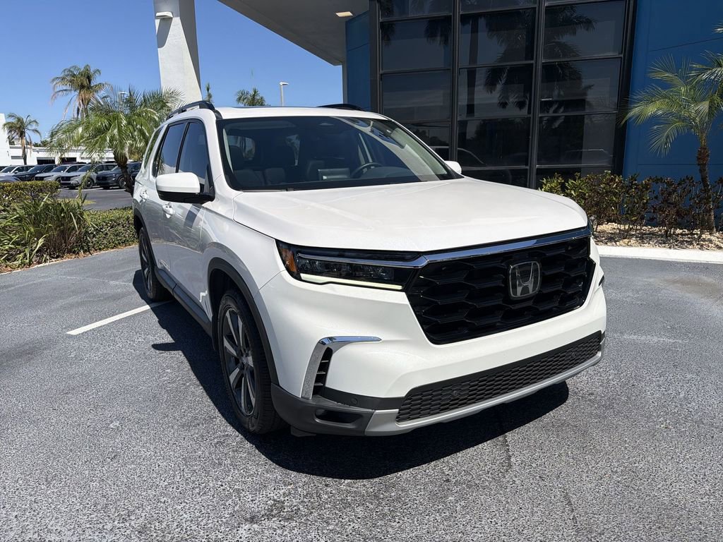 Used 2023 Honda Pilot Elite image 10