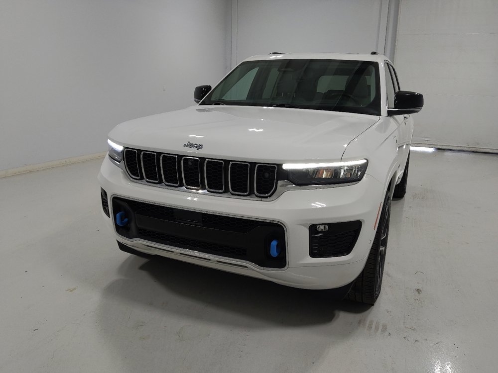 Used 2022 Jeep Grand Cherokee Overland w/ Advanced Protech Group III AWD/4WD image 15