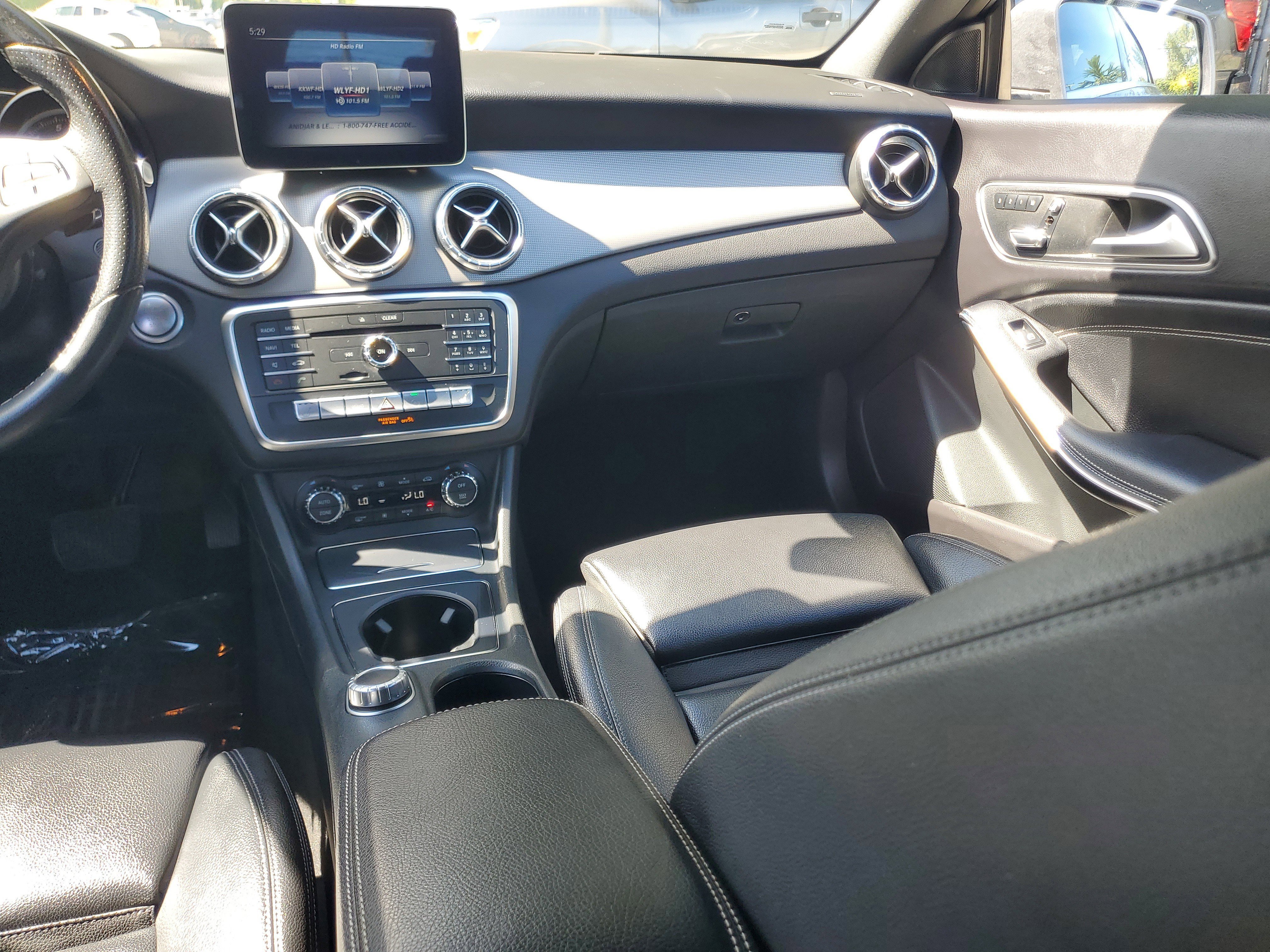 Used 2018 Mercedes-Benz CLA 250 4MATIC image 13