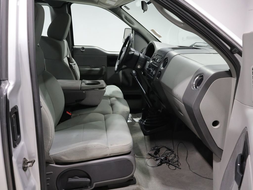 Used 2007 Ford F150 STX RWD image 4