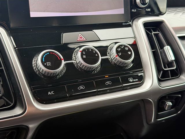 Used 2023 Kia Sorento LX FWD image 15