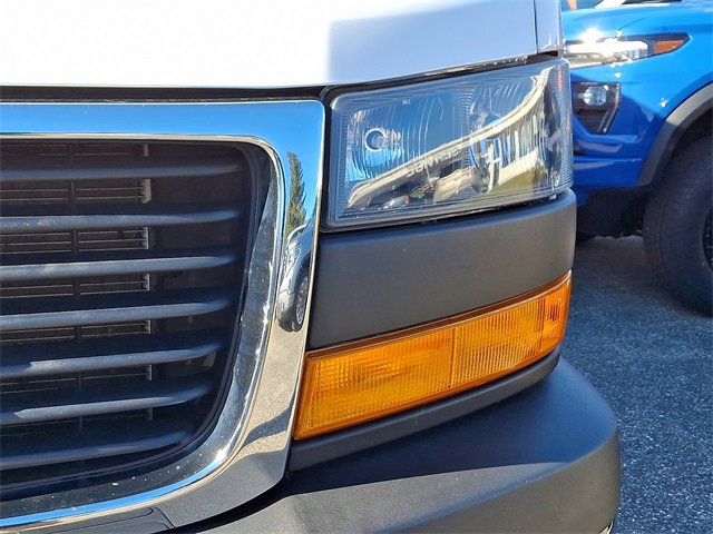 Used 2024 GMC Savana 2500 Work Van w/ Driver Convenience Package image 9