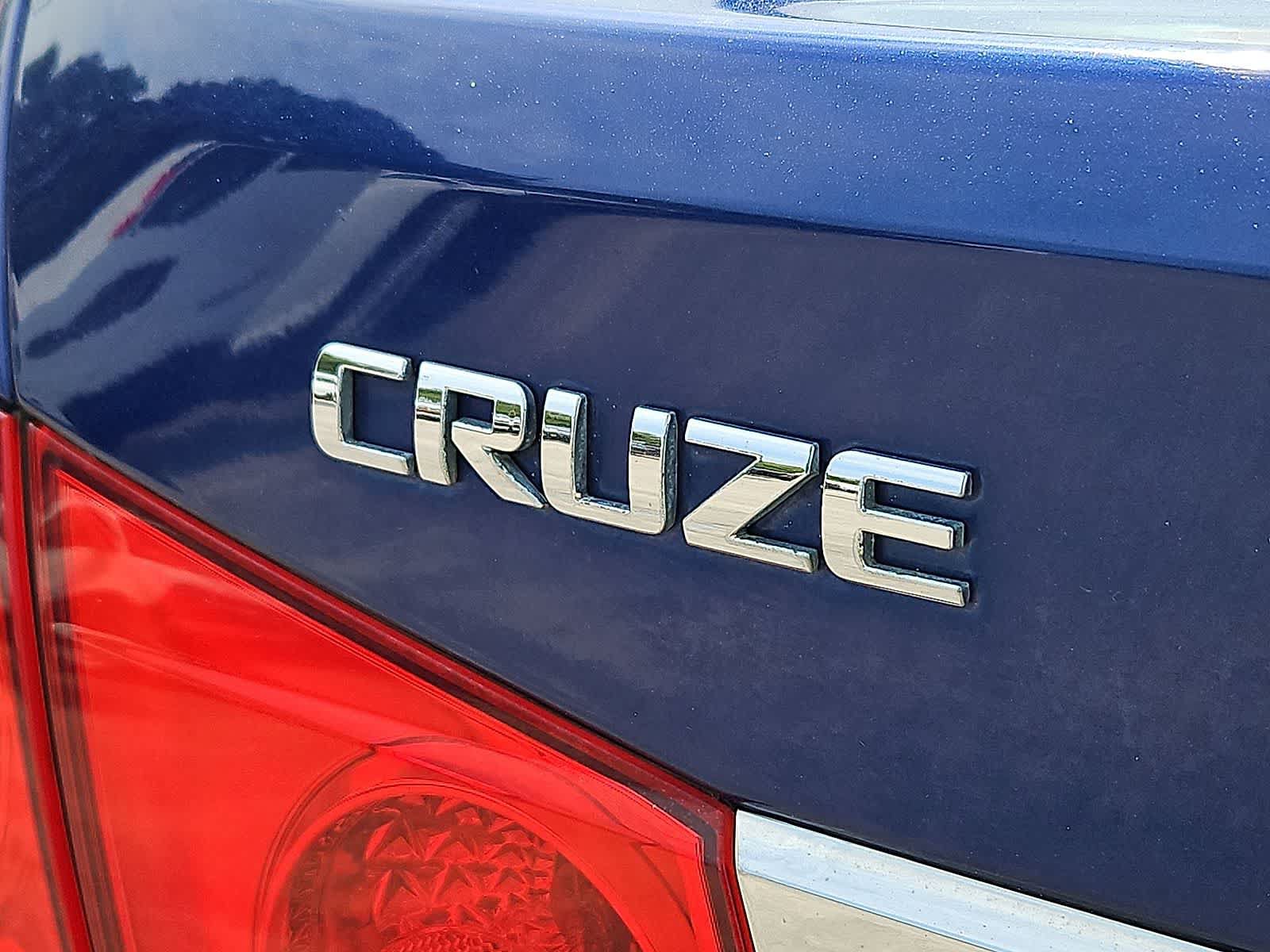 Certified 2012 Chevrolet Cruze LT FWD image 33