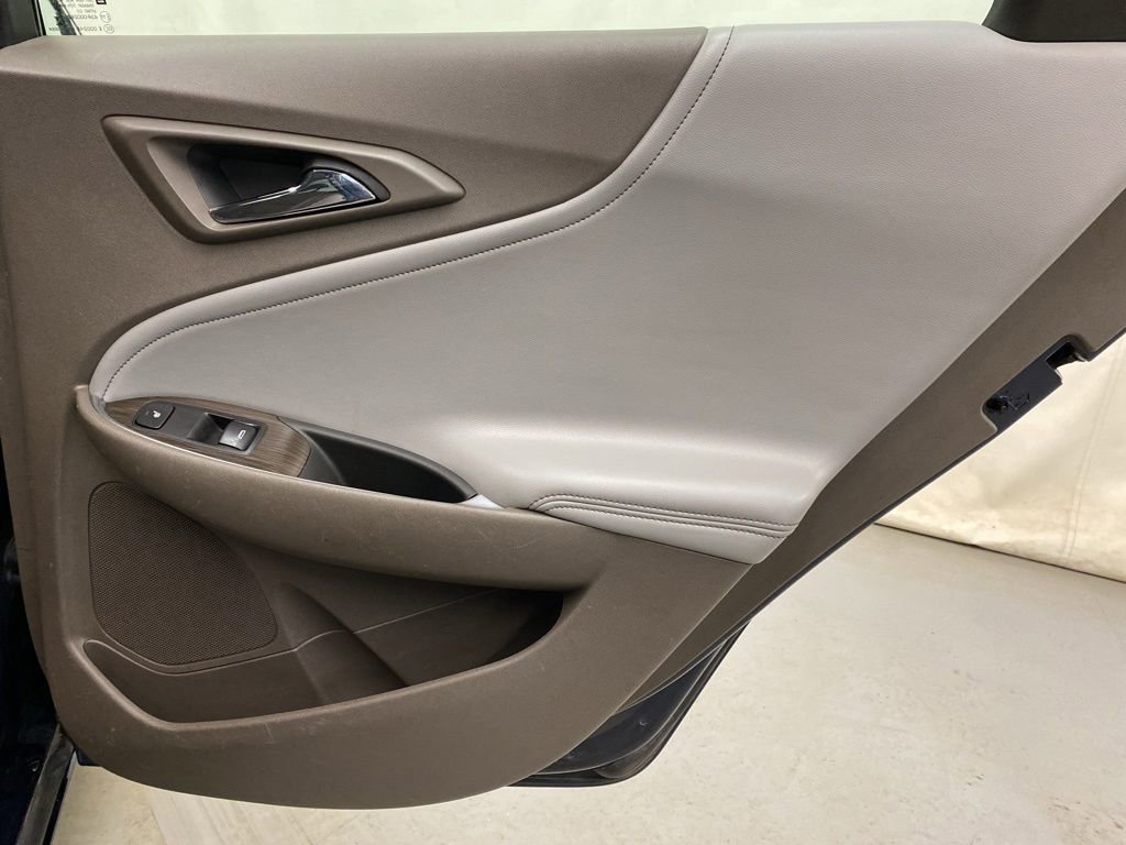 Used 2019 Chevrolet Malibu Premier image 12