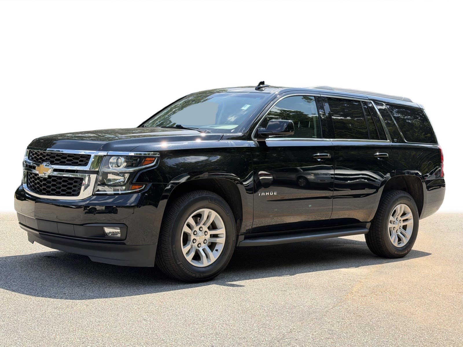 Used 2018 Chevrolet Tahoe LT w/ Luxury Package RWD image 22