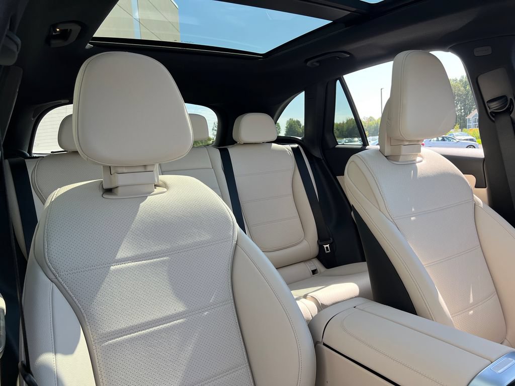 New 2027 Mercedes-Benz GLC 300 4MATIC image 24