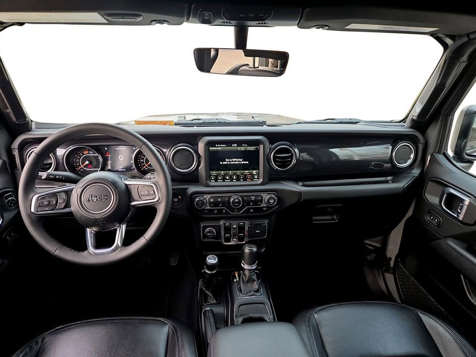 Used 2023 Jeep Wrangler Unlimited Sahara AWD/4WD image 13