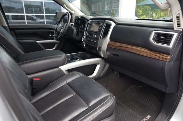 Used 2016 Nissan Titan SL AWD/4WD image 20