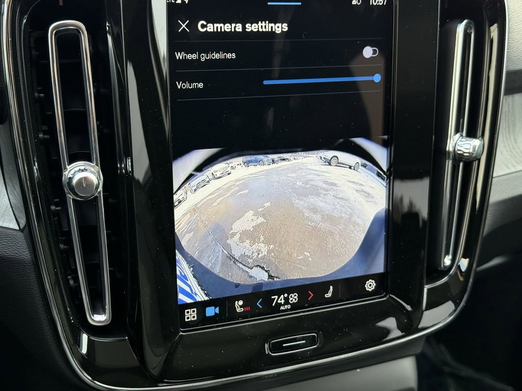 New 2025 Volvo XC40 B5 Core w/ Protection Package Premier image 16