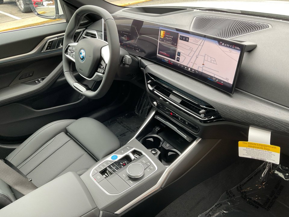 New 2026 BMW i4 xDrive40i w/ Premium Package image 32