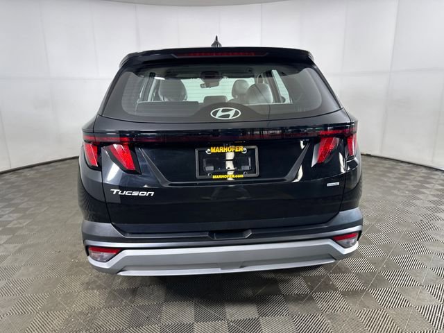 Used 2025 Hyundai Tucson SE AWD/4WD image 4