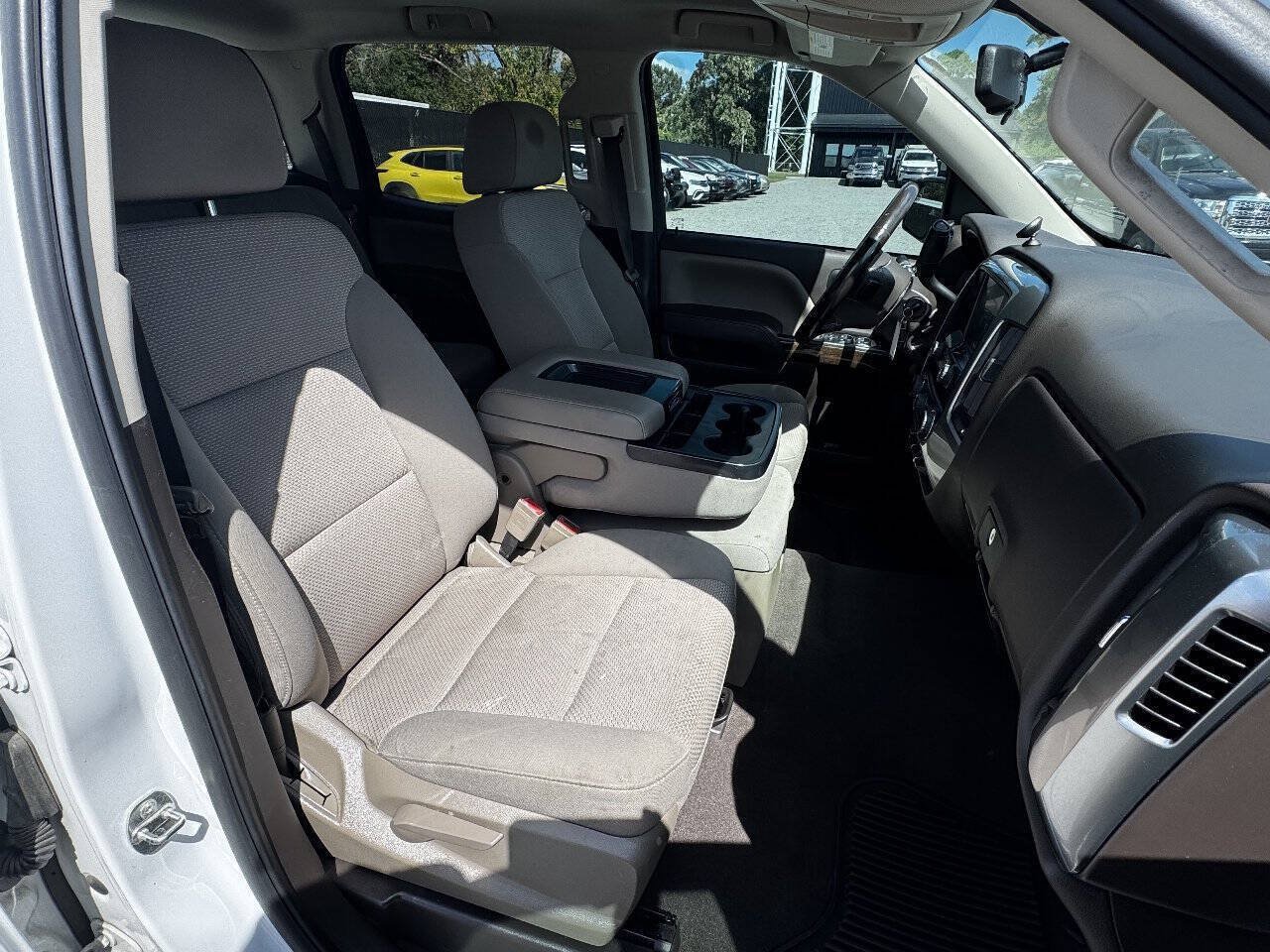 Used 2018 Chevrolet Silverado 1500 LT w/ Texas Edition RWD image 15