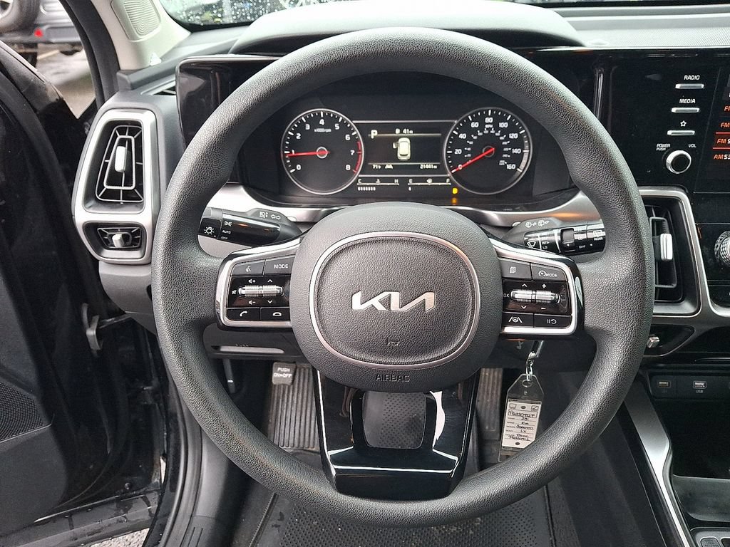 Used 2023 Kia Sorento LX AWD/4WD image 18