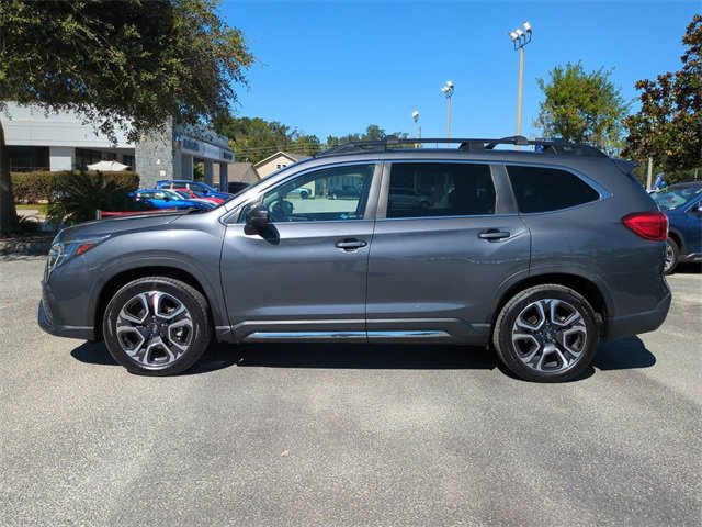 Used 2023 Subaru Ascent Limited image 7