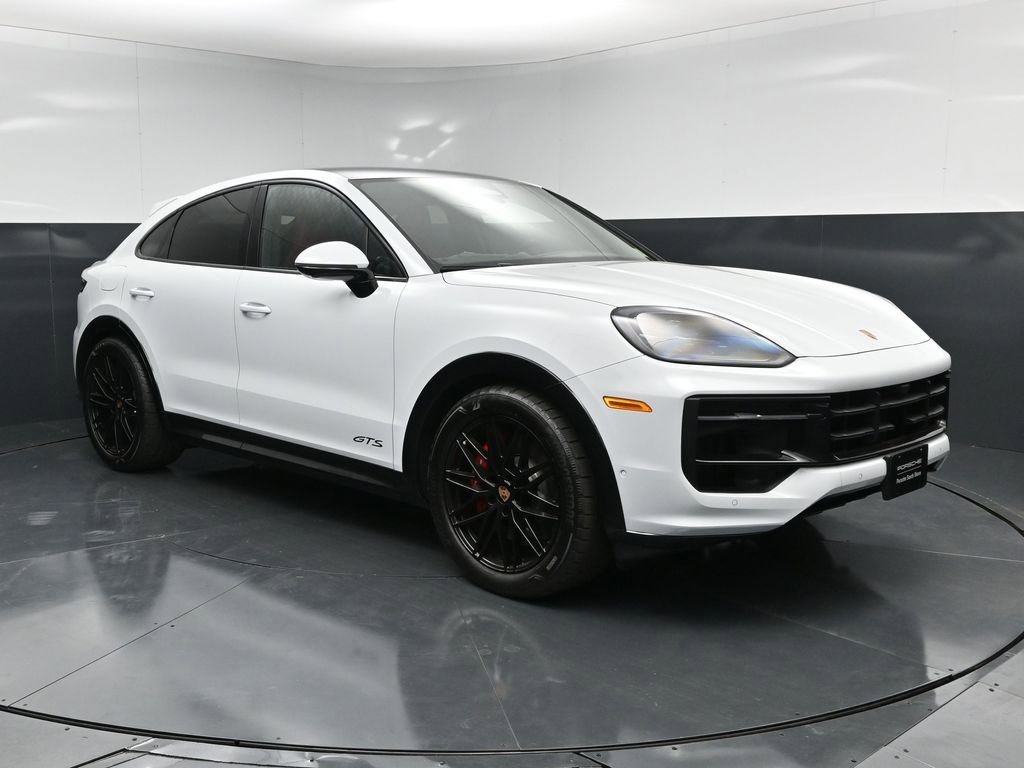 Used 2026 Porsche Cayenne GTS image 10