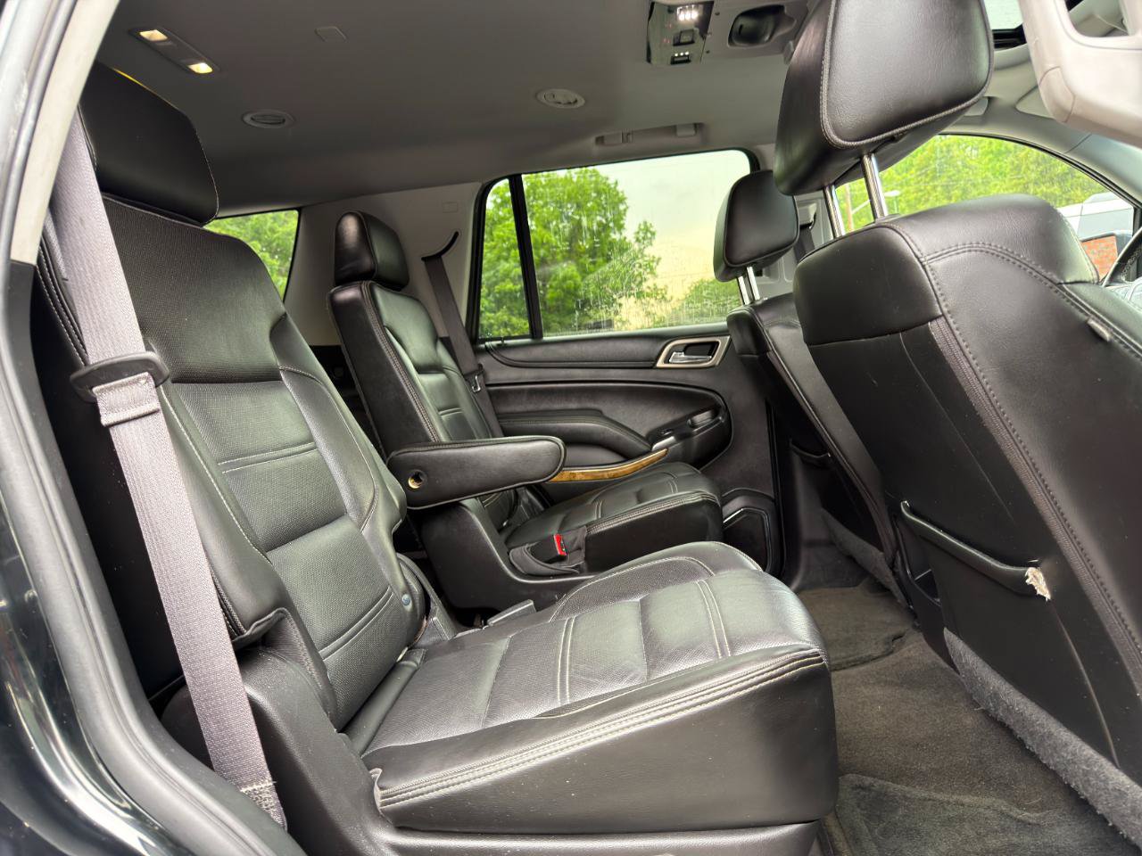Used 2017 GMC Yukon Denali w/ Open Road Package AWD/4WD image 18
