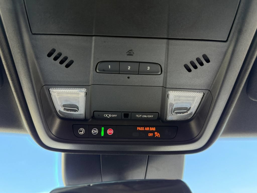 Used 2024 Cadillac XT4 Premium Luxury AWD/4WD image 17