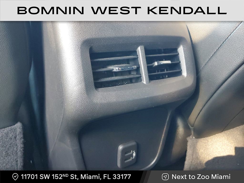 Used 2023 Chevrolet Equinox RS image 18