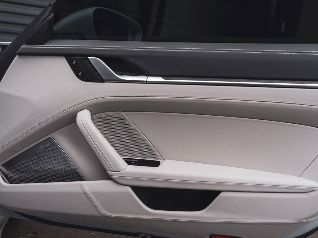 Used 2025 Porsche 911 Turbo S image 30