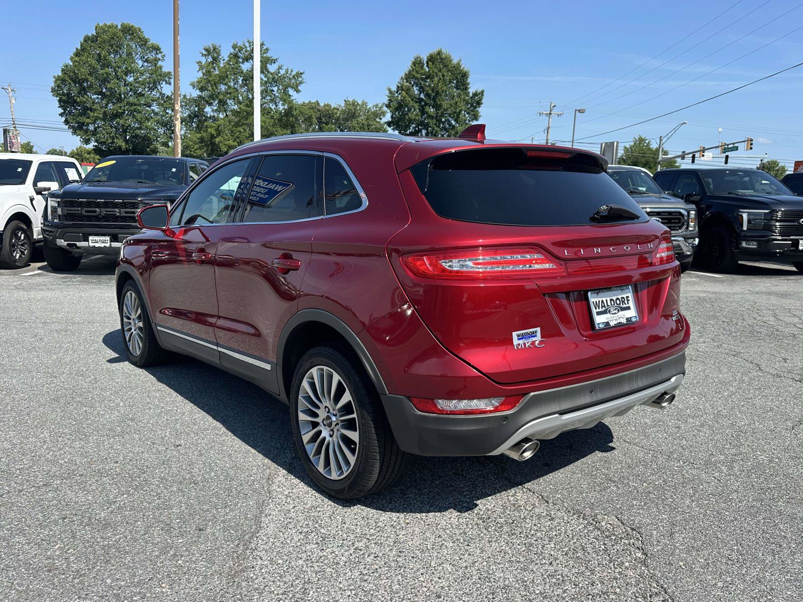 Used 2015 Lincoln MKC FWD w/ Equipment Group 102A Reserve image 4