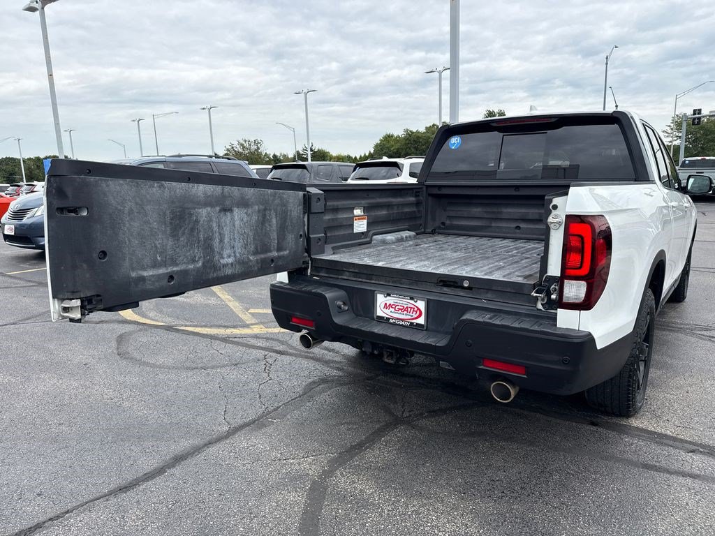 Certified 2022 Honda Ridgeline Black Edition image 8