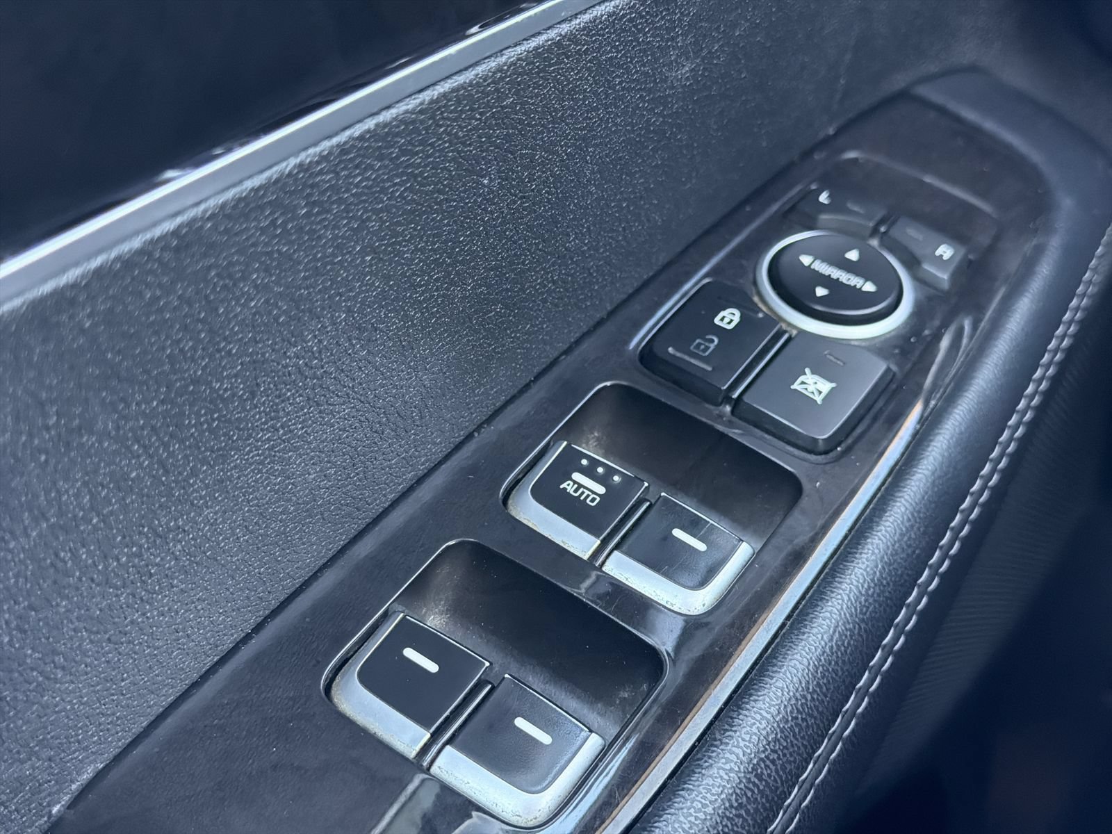 Used 2017 Kia Sorento FWD w/ LX Convenience Package image 23