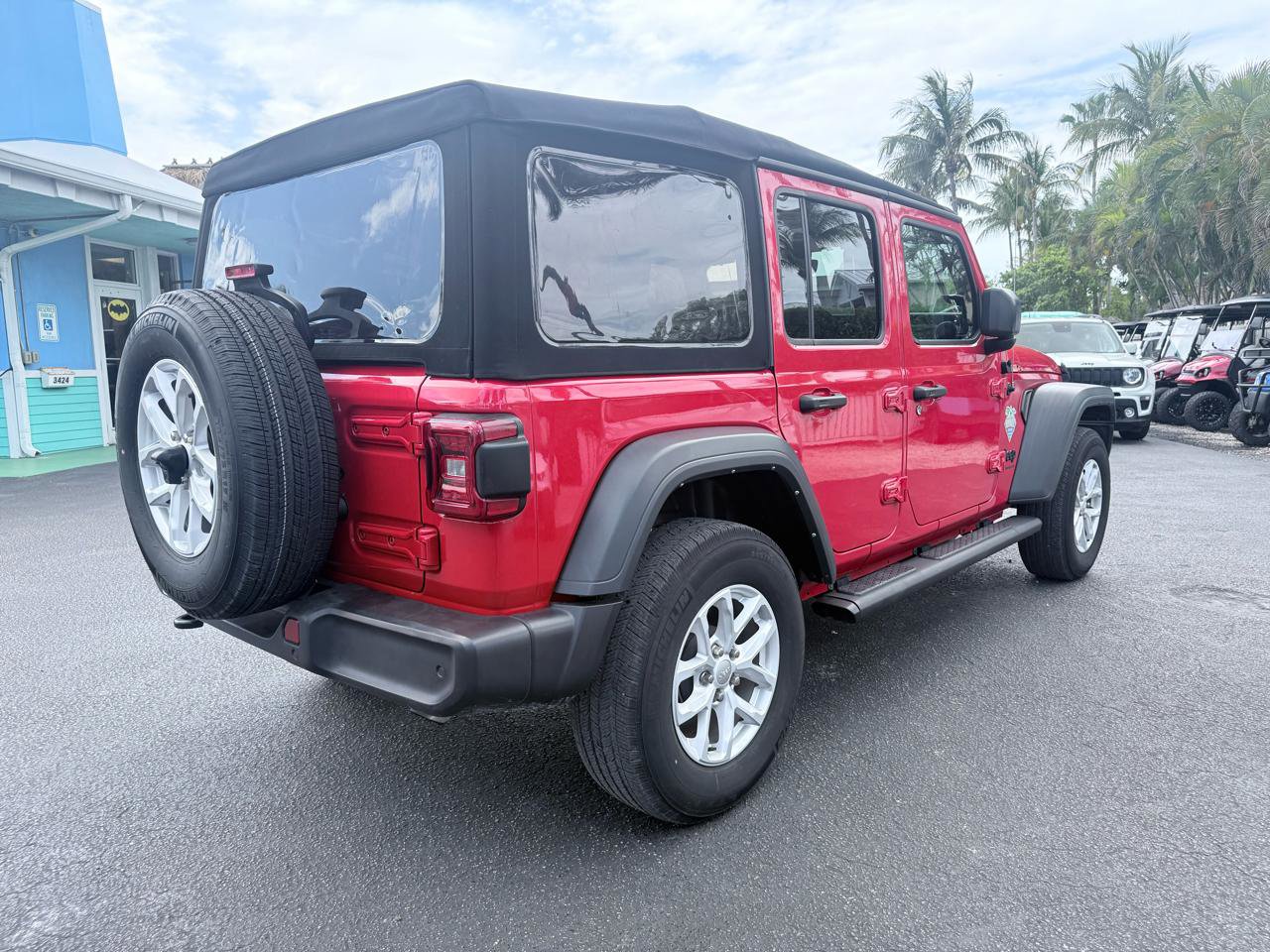 Used 2023 Jeep Wrangler Unlimited Sport image 5