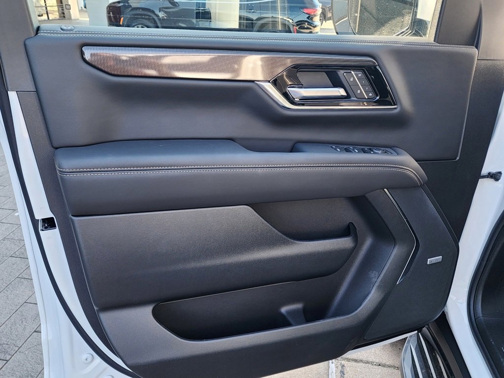 New 2026 GMC Yukon XL Elevation w/ Elevation Premium Package image 12