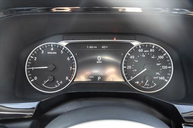 Used 2022 Nissan Pathfinder SV AWD/4WD image 17
