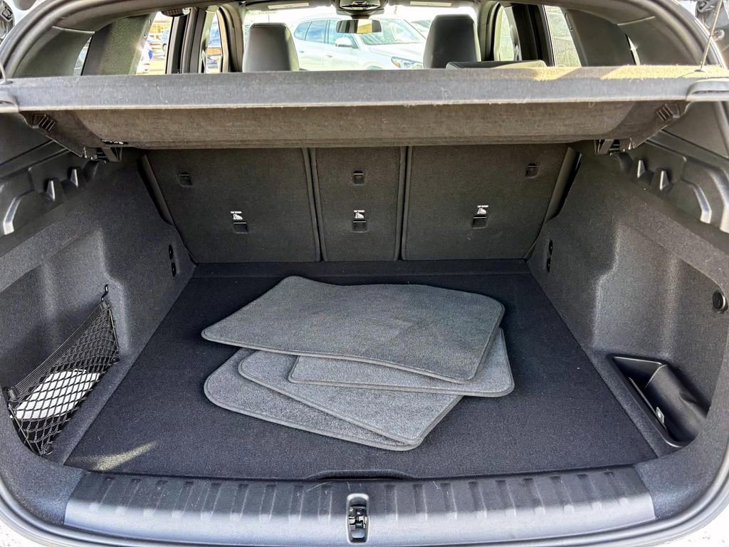 Certified 2025 BMW X1 xDrive28i image 9