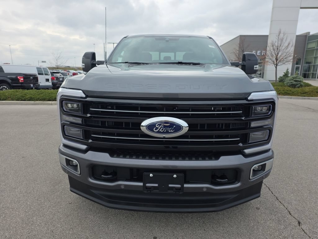 Used 2025 Ford F250 Platinum AWD/4WD image 1