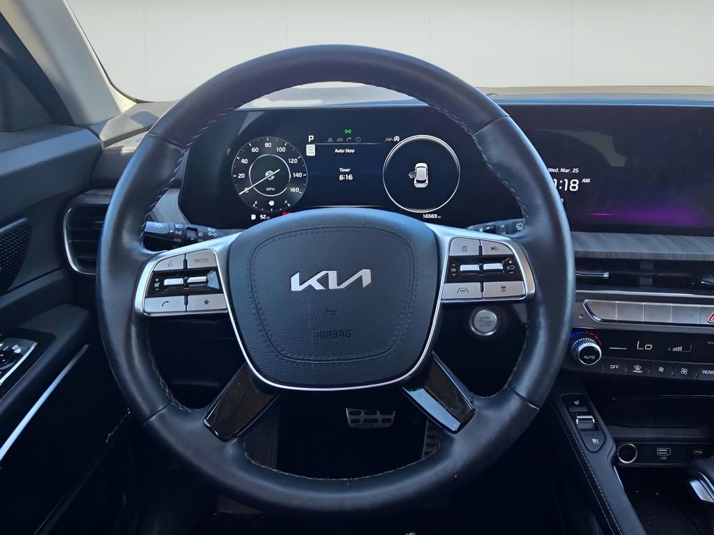 Used 2024 Kia Telluride SX w/ Towing Package AWD/4WD image 15
