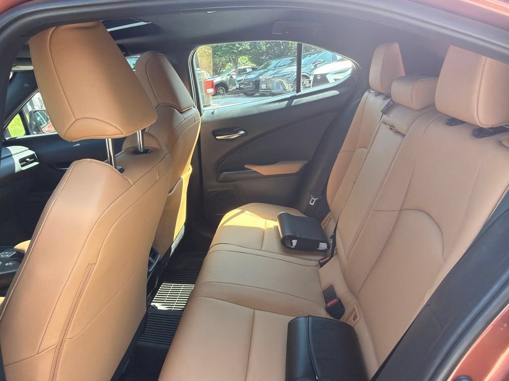 Certified 2025 Lexus UX 300h AWD w/ Accessory Package (Z1) image 27