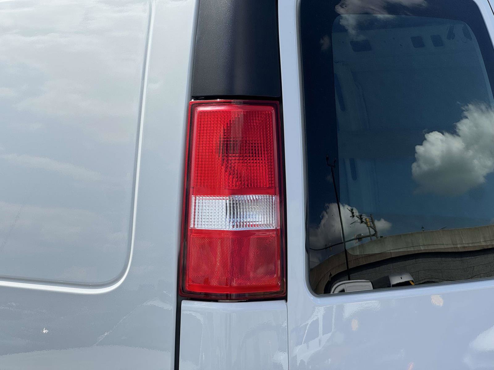 Used 2024 Chevrolet Express 2500 w/ Driver Convenience Package image 29