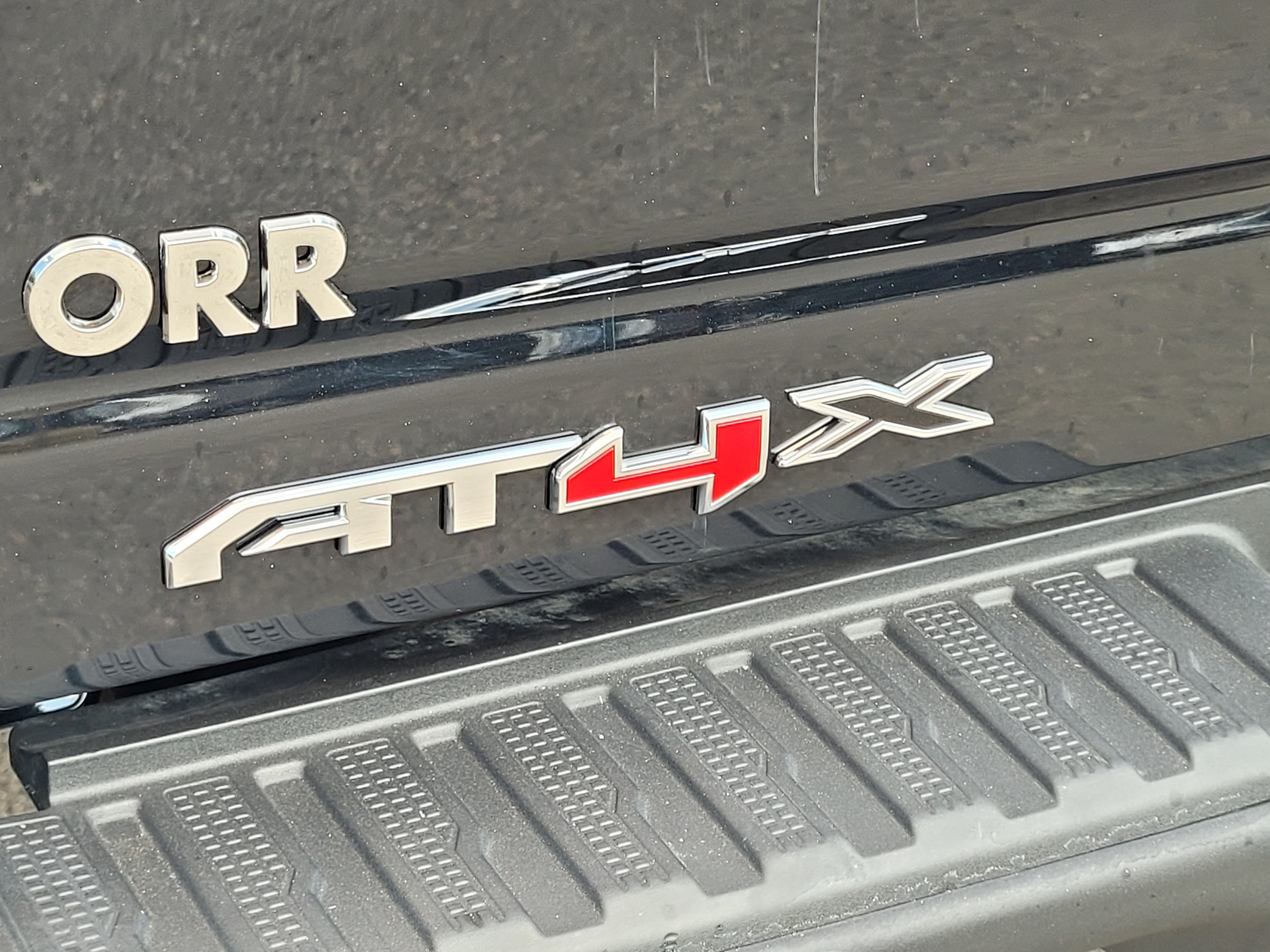 Used 2025 GMC Sierra 2500 AT4X w/ AT4X AEV Edition AWD/4WD image 8