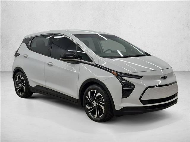 Certified 2023 Chevrolet Bolt LT w/ Infotainment Package FWD image 3