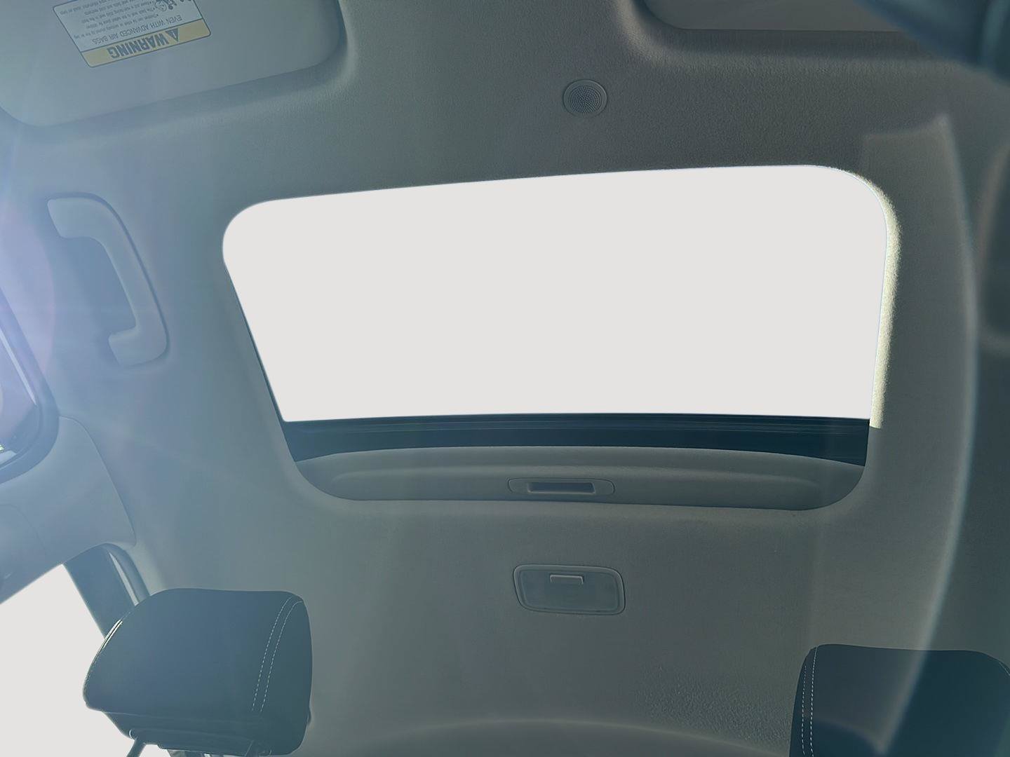 Certified 2023 Hyundai Venue SEL FWD image 37