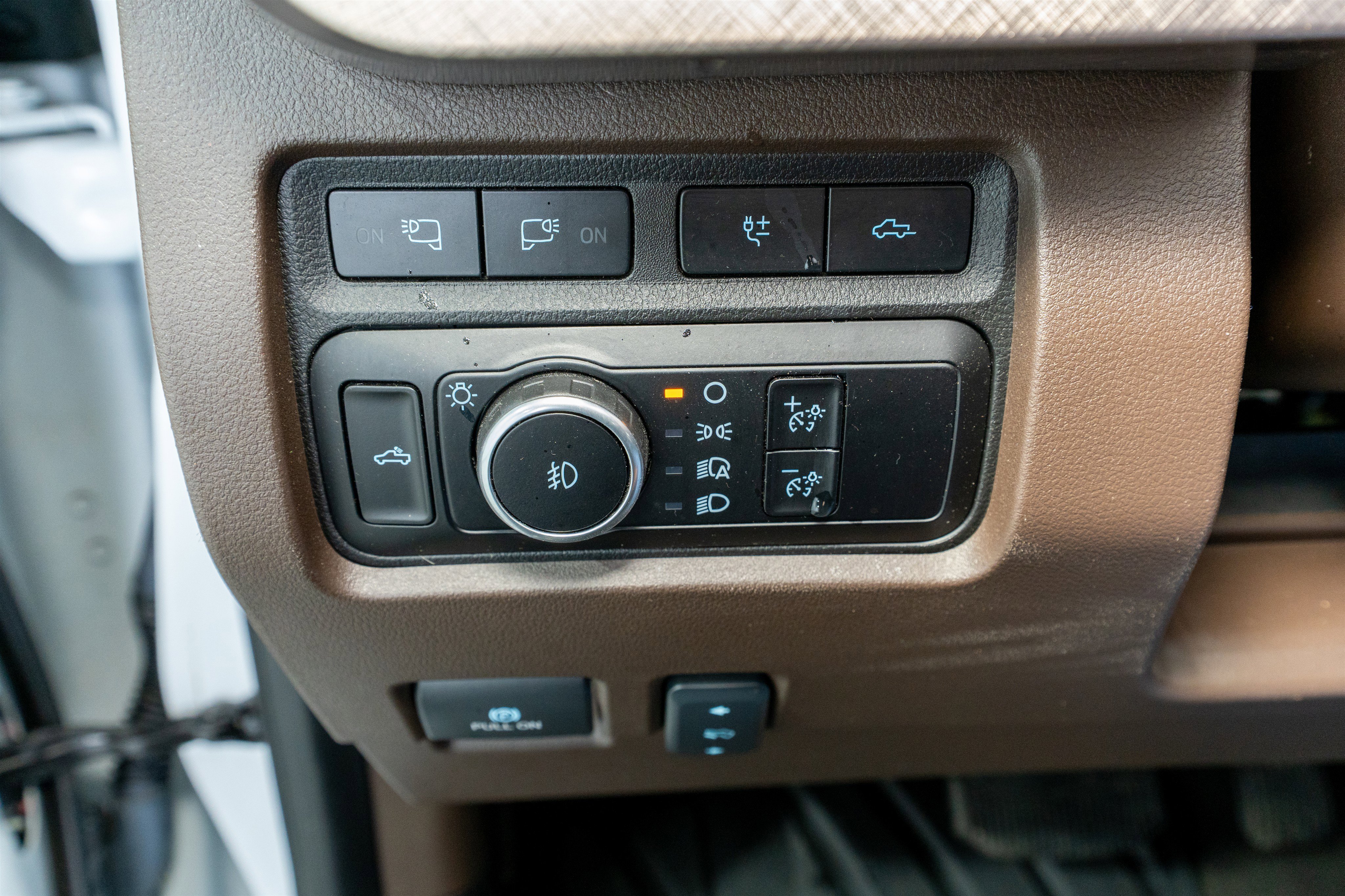 Used 2023 Ford F250 King Ranch w/ Chrome Package image 38