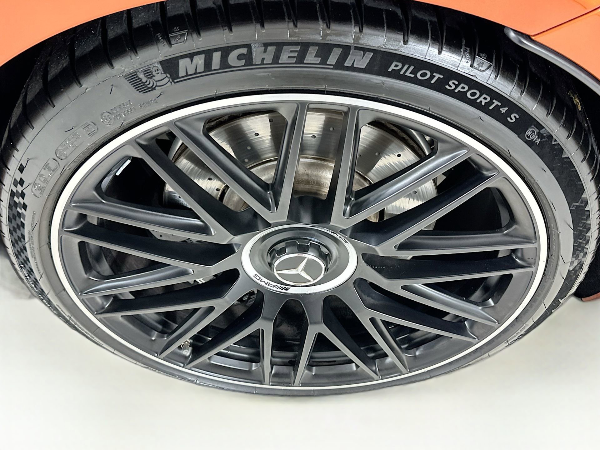 Certified 2024 Mercedes-Benz SL 63 AMG 4MATIC image 33