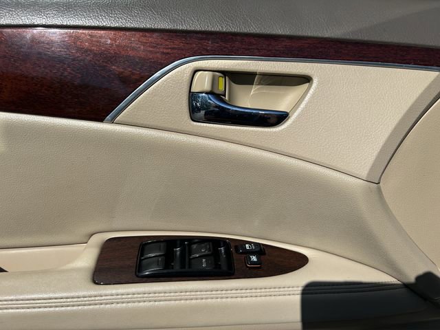 Used 2009 Toyota Avalon XLS image 14