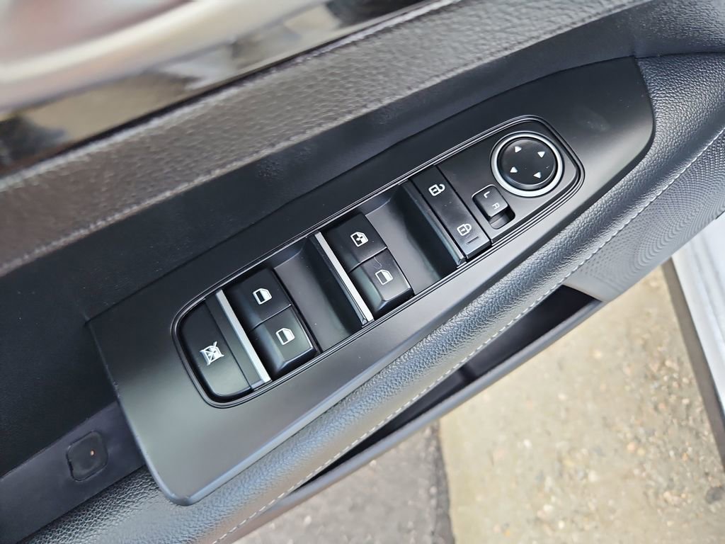 Used 2024 Kia Forte GT-Line w/ GT-Line Premium Package image 28