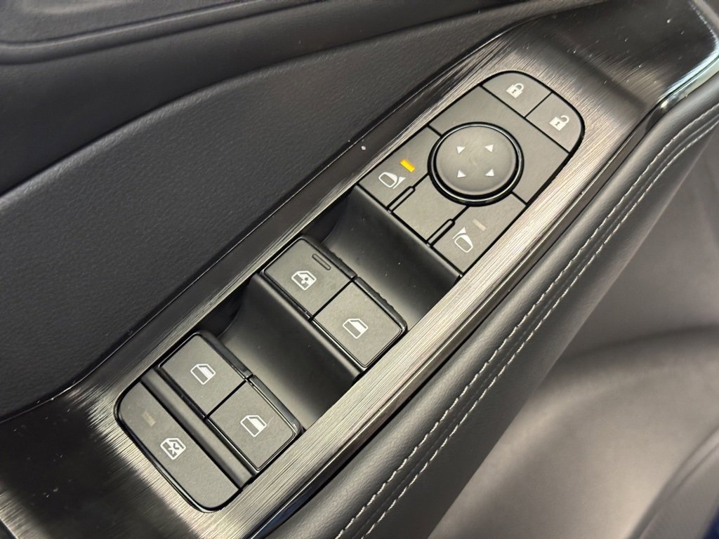 New 2026 Nissan Rogue SV image 9