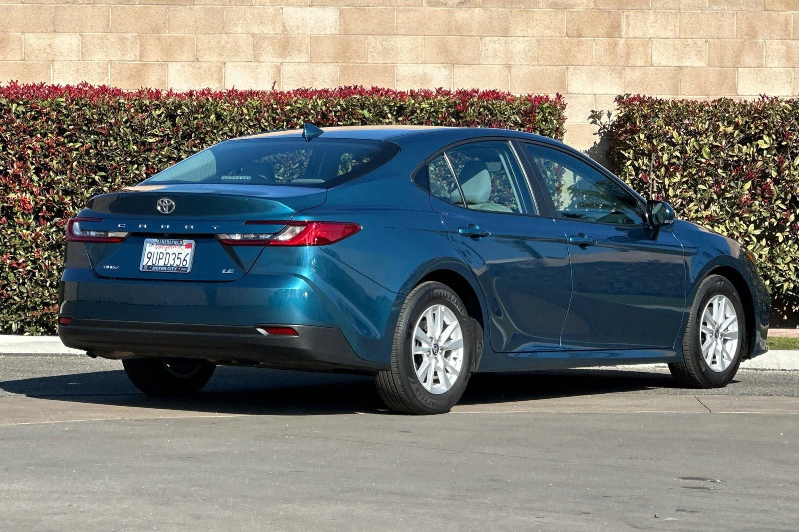 Used 2025 Toyota Camry LE image 4