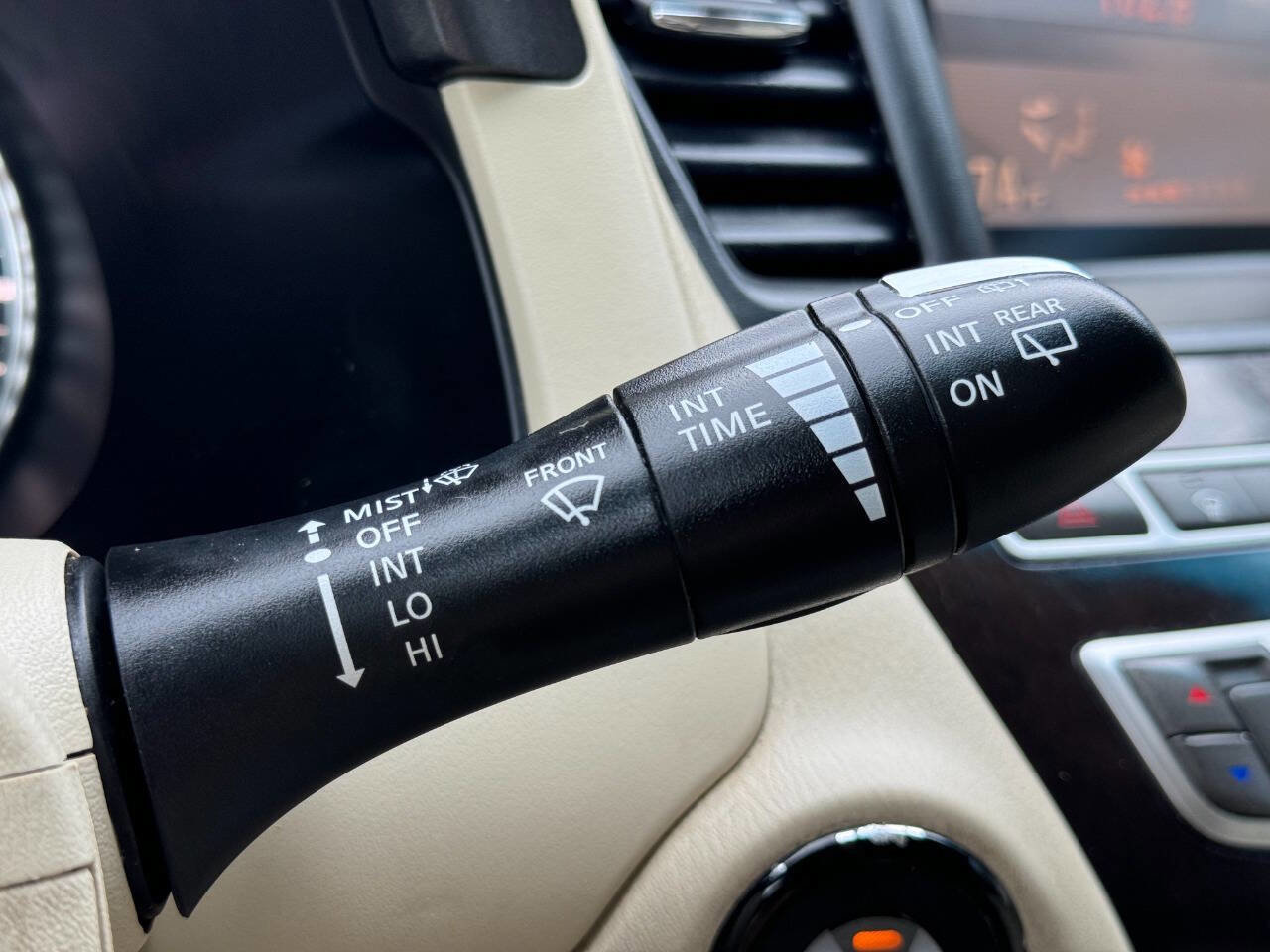 Used 2014 INFINITI QX60 AWD w/ Premium Package image 38