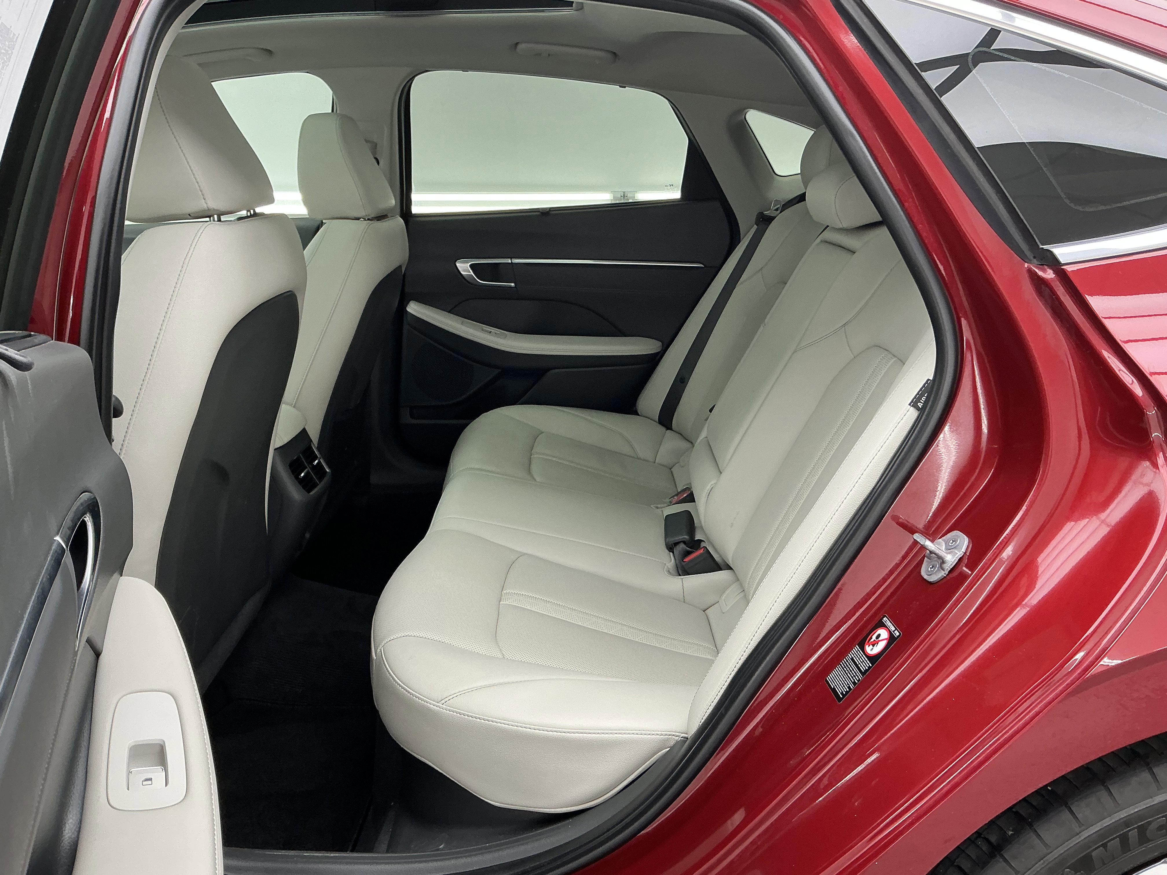 Used 2023 Hyundai Sonata Limited w/ Cargo Package image 19