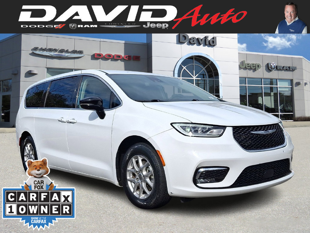 Used 2024 Chrysler Pacifica Touring-L